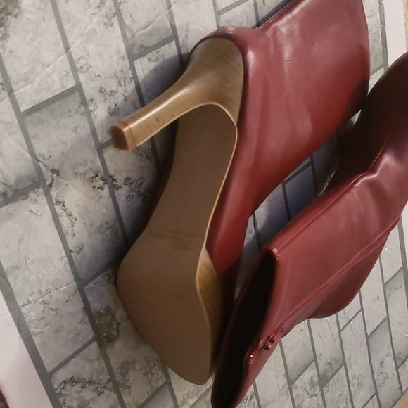 Wild Diva red boots - Picture 4 of 4